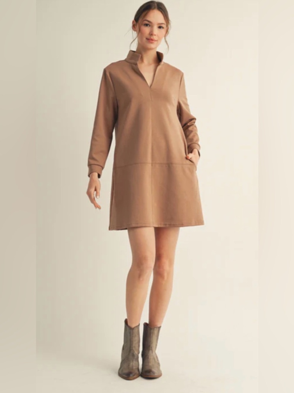 JODIFL Taupe Brown Long Sleeve Shift Dress